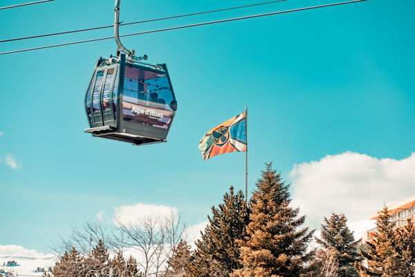 Tomorrowland Winter gondola in Alpe d’Huez from the official announcement